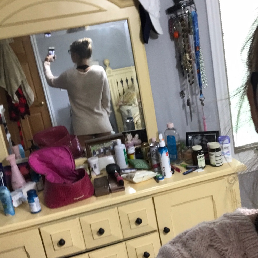 Sweater - Picture 3 of 3